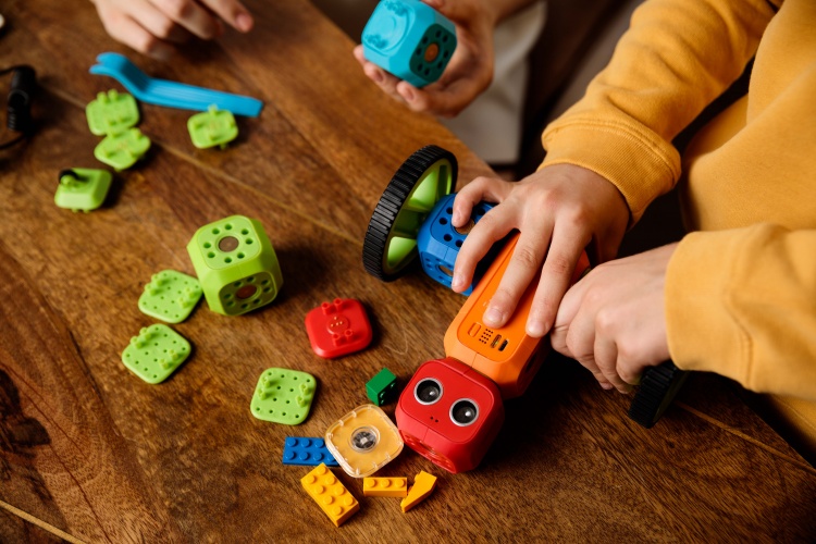 The modules are easy enough for kids to build independently